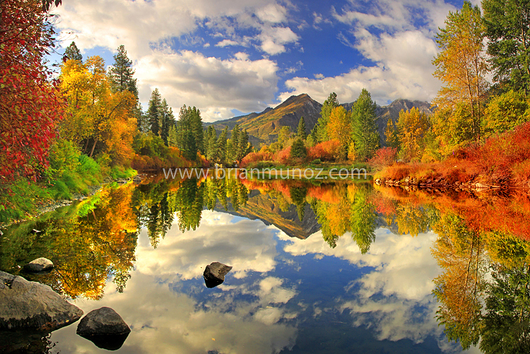 Leavenworth Washington-Icicle River-Autumn-fall-reflection